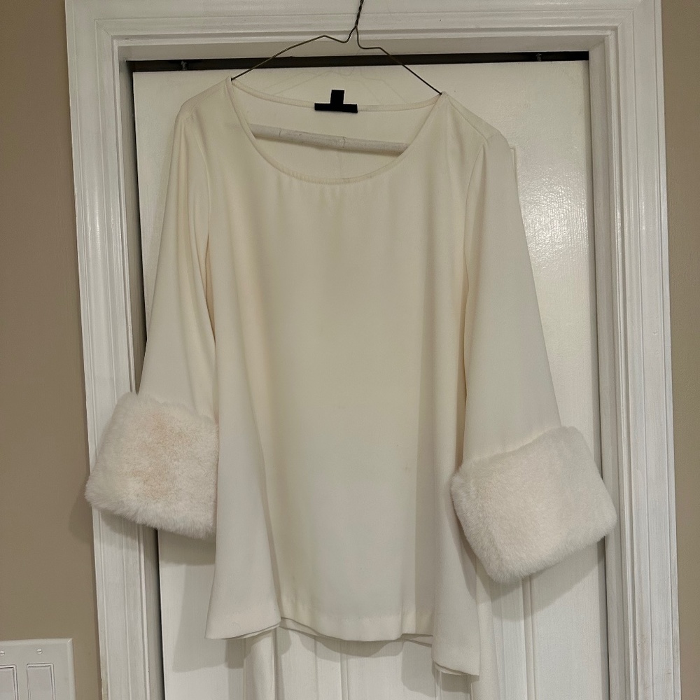 Shirt with soft wrists